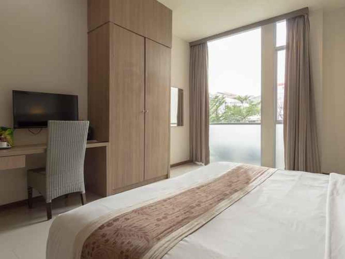 Putra Mulia Hotel Medan Buitenkant foto